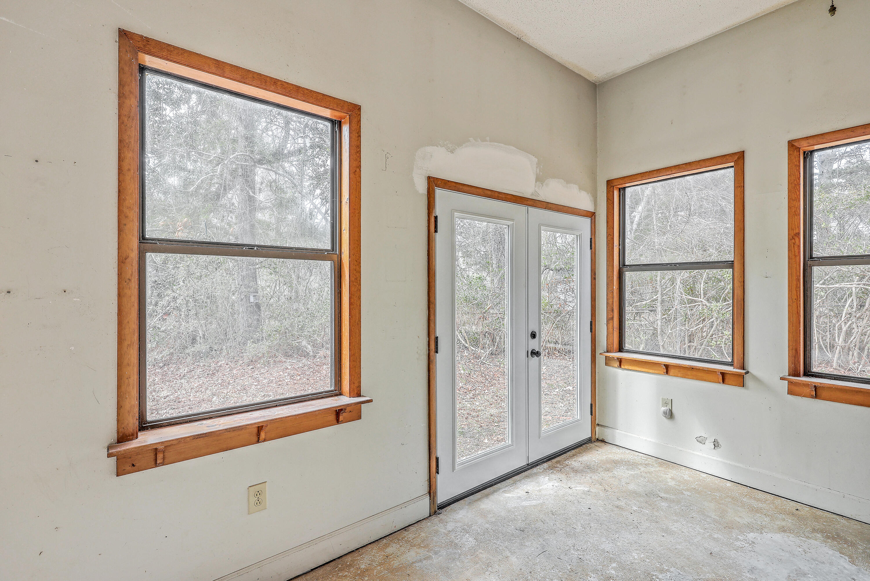 1218 Dennis Boulevard Moncks Corner, SC 29461 - Photo 9 of 32 ZYN_4432_3_4_5_6_7_8