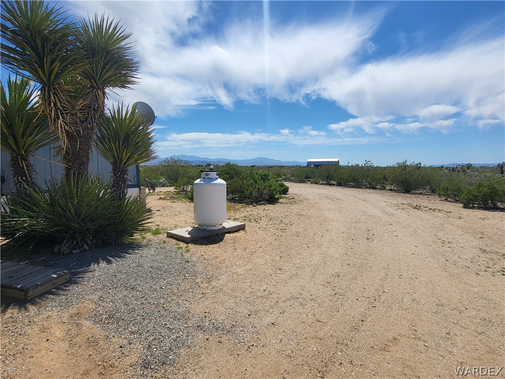 5397 Cordes Road Golden Valley, AZ 86413 - Photo 27 of 50 a view of a water fountain and a tree