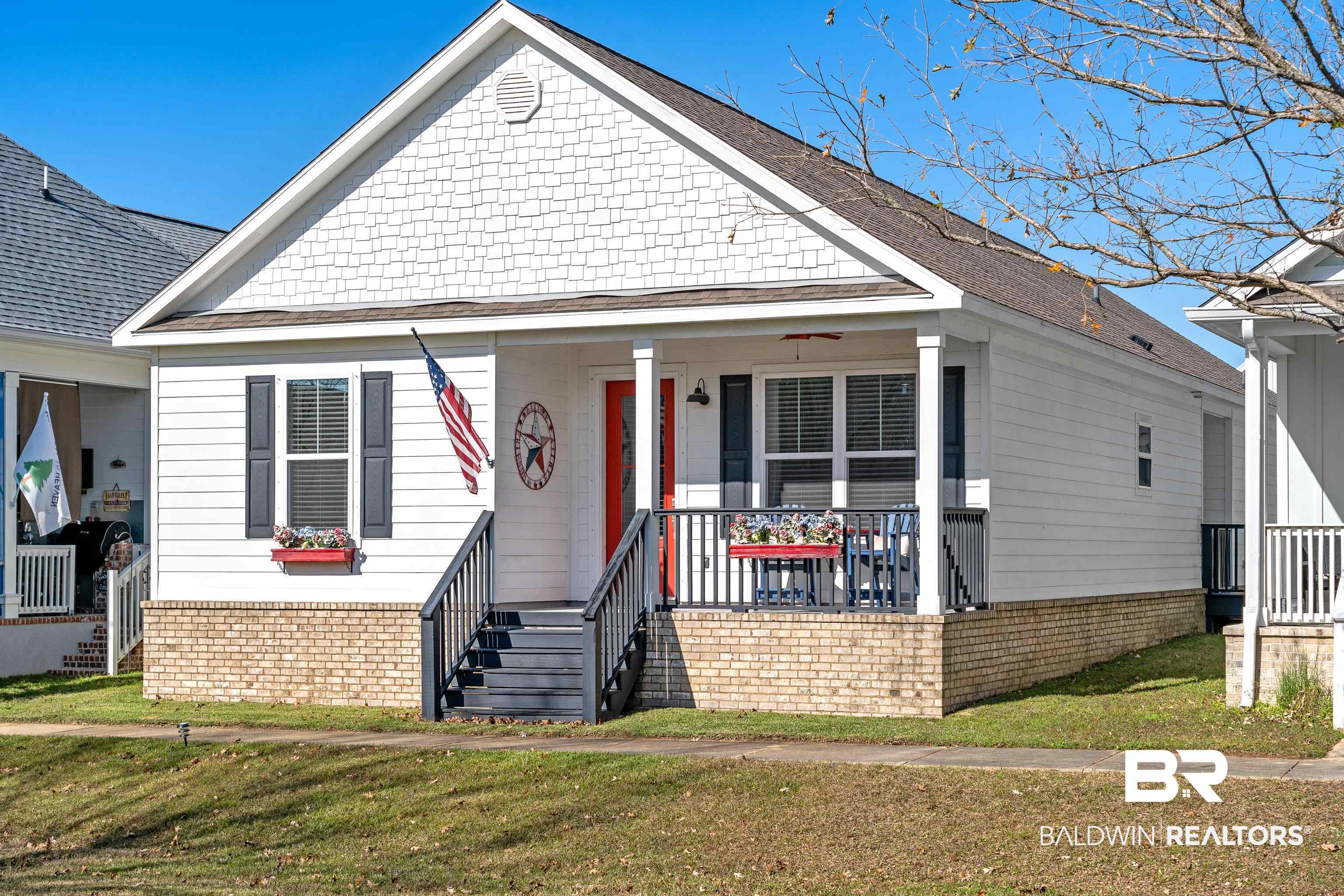 1018 Snapdragon Lane Foley, AL 36535 - Photo 2 of 37 Bungalow with covered porch and a front lawn