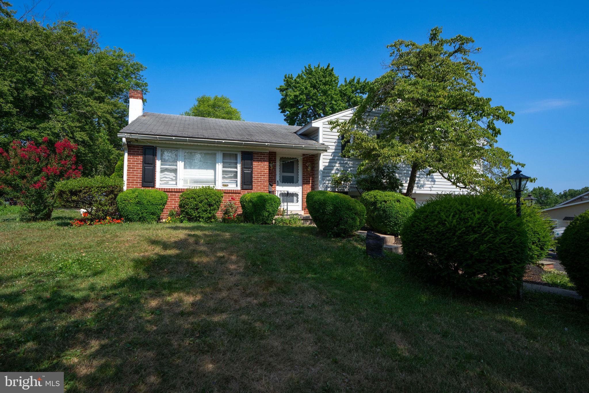 705 Grace Avenue Spring City, PA 19475 - Photo 3 of 30 Gallery Image 3