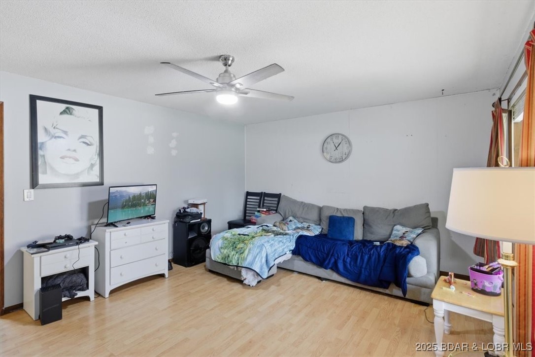 4585 Deer Run Drive Osage Beach, MO 65065 - Photo 3 of 36