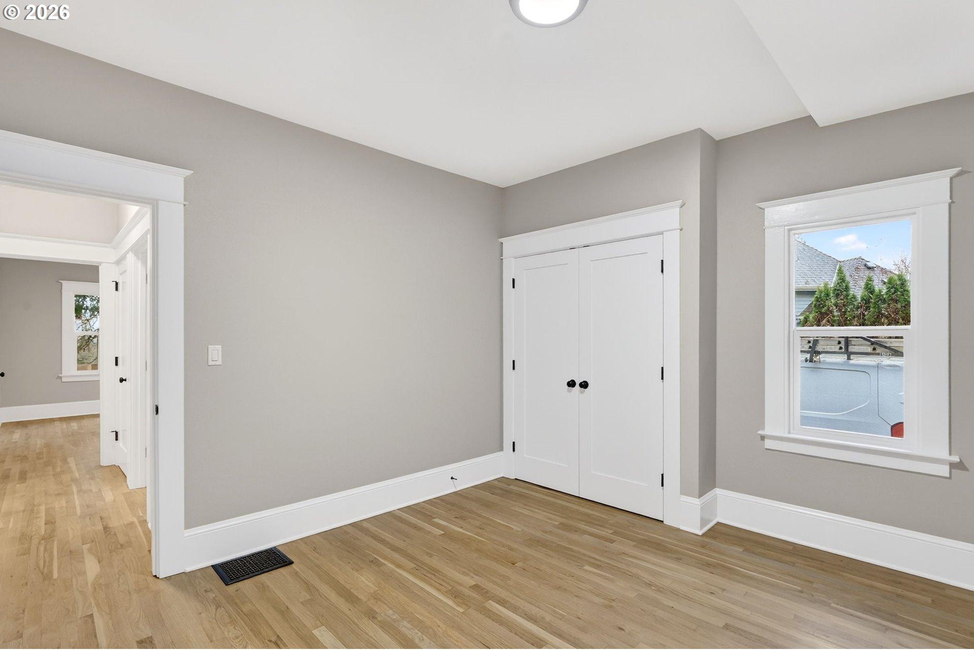 5465 Southwest Scholls Ferry Road Portland, OR 97225 - Photo 19 of 45 Gallery Image 19