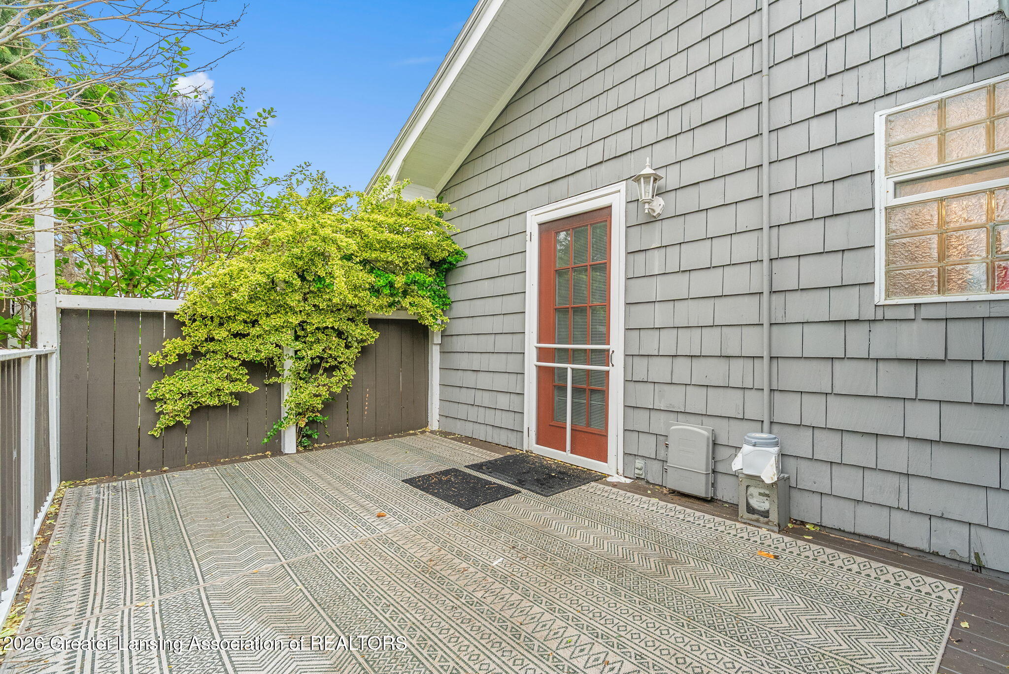 2226 Strathmore Road Lansing, MI 48910 - Photo 25 of 29 16-web-or-mls-Media Jett - 16