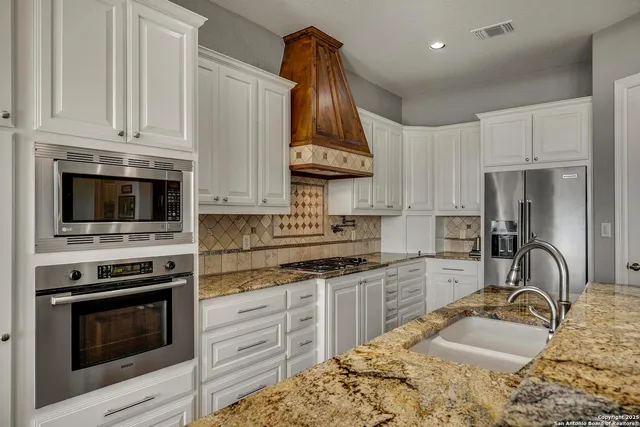 $785,000 | 106 Hannah Lane, Boerne, TX 78006