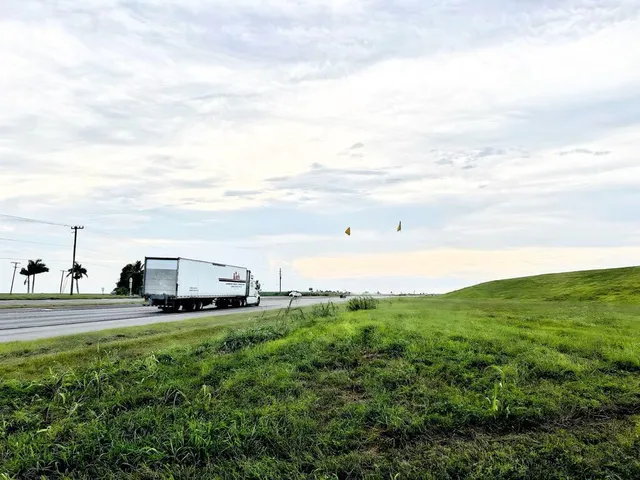 $59,000 | 43591 US Highway 27, Clewiston, FL 33440