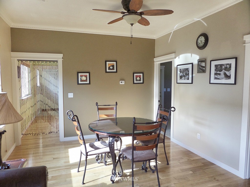 312 Cleveland Street Sumas, WA 98295 - Photo 6 of 25 Gallery Image 6