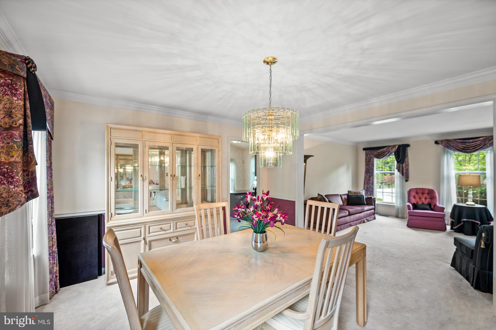 1322 Longmeadow Road Garnet Valley, PA 19060 - Photo 23 of 71 Holiday Entertaining