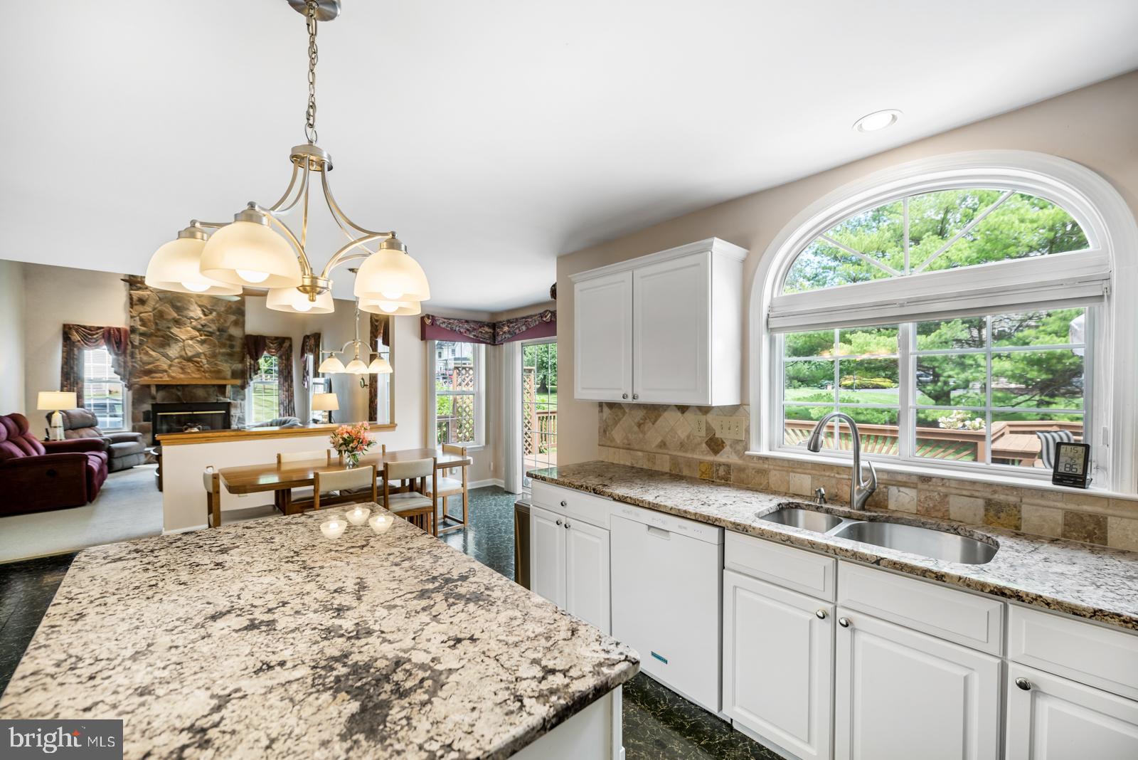 1322 Longmeadow Road Garnet Valley, PA 19060 - Photo 29 of 71 Tile Backsplash