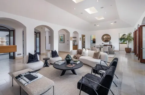 $11,950,000 | 7970 Roseland Drive, La Jolla, CA 92037