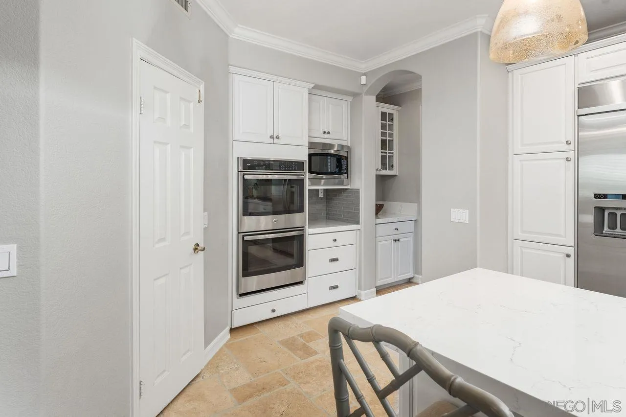 12113 Travertine Court Poway, CA 92064 - Photo 19 of 49