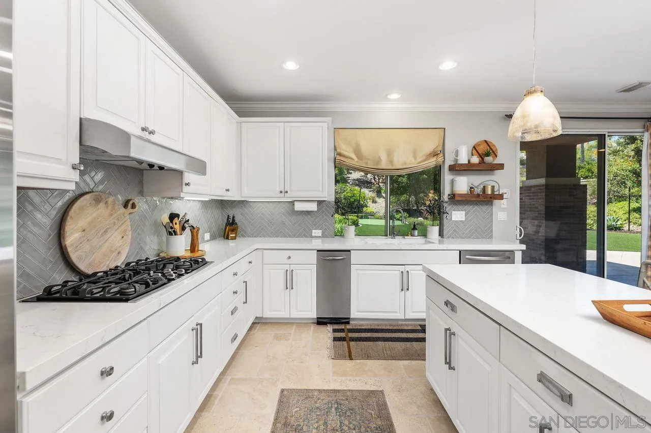 12113 Travertine Court Poway, CA 92064 - Photo 20 of 49