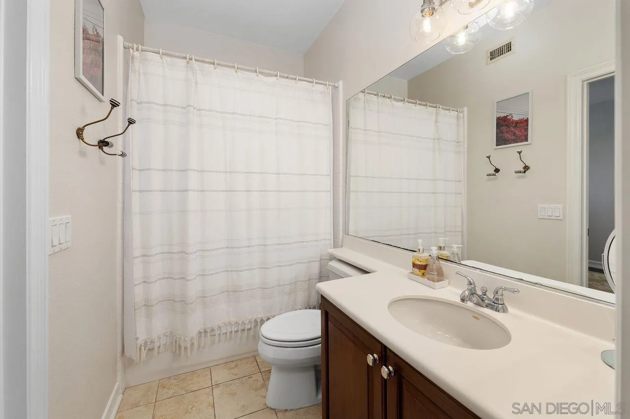 12113 Travertine Court Poway, CA 92064 - Photo 37 of 49