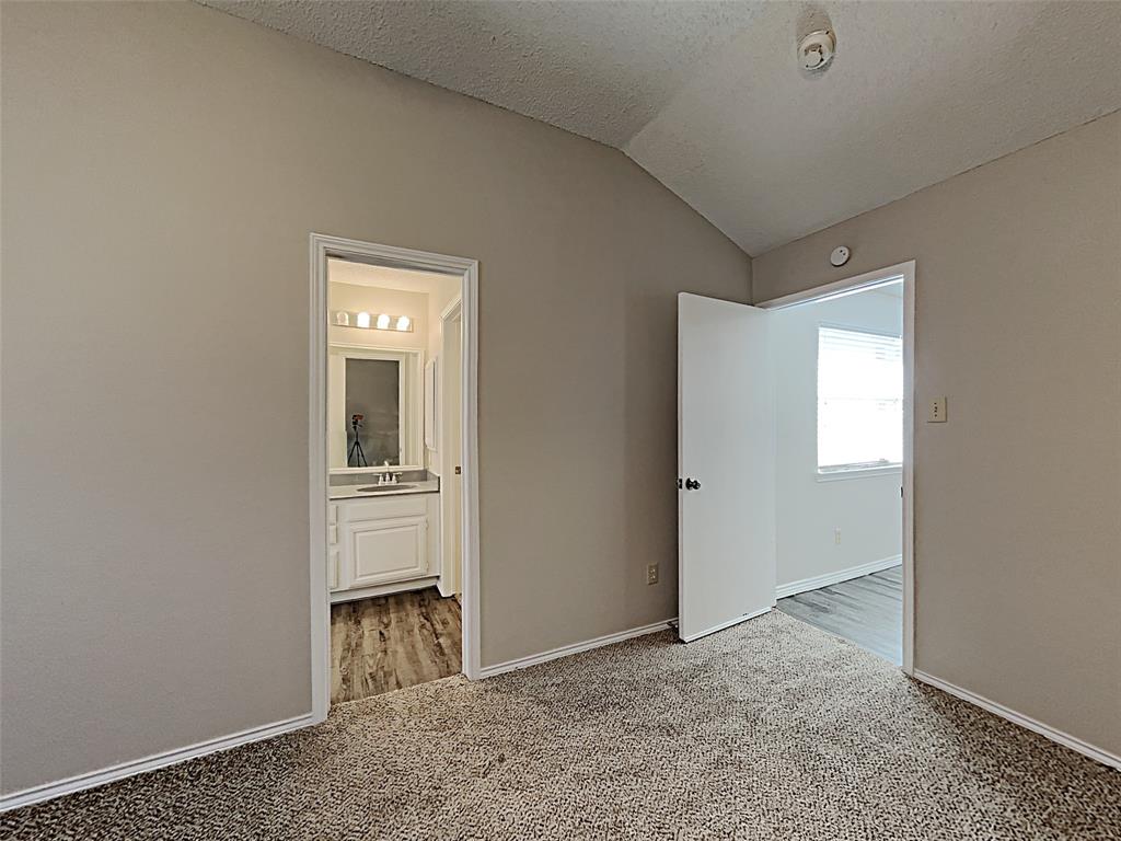 3404 Vine Ridge Bedford, TX 76021 - Photo 13 of 15