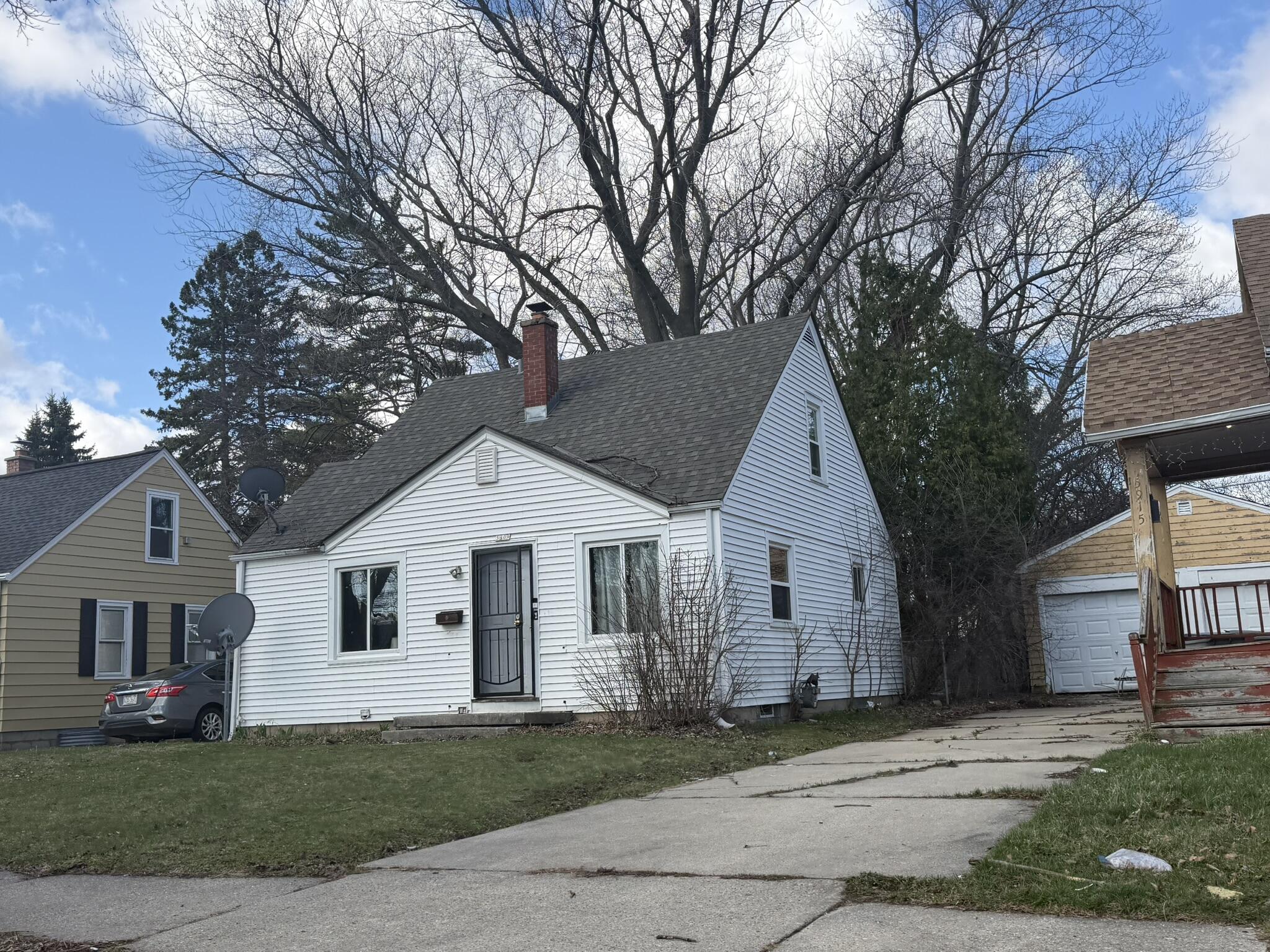 5909 North 38th Street Milwaukee, WI 53209 - Photo 3 of 3 IMG_1984