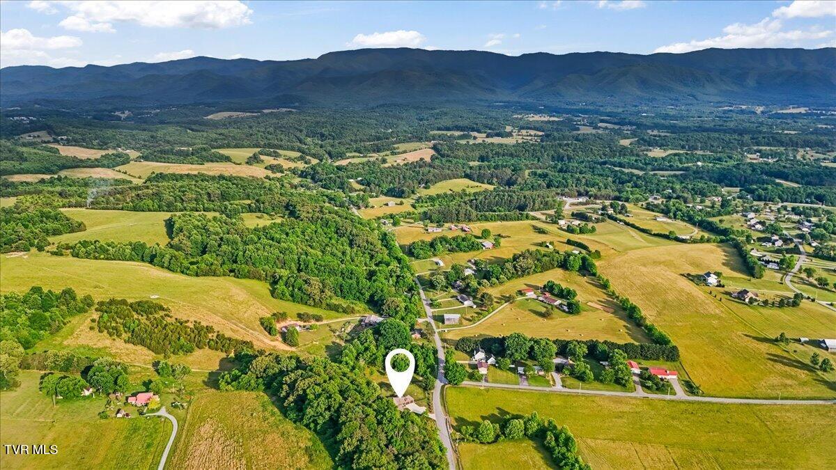 375 Middle Creek Road Afton, TN 37616 - Photo 84 of 119 84-DJI_20260520184612_0265_D