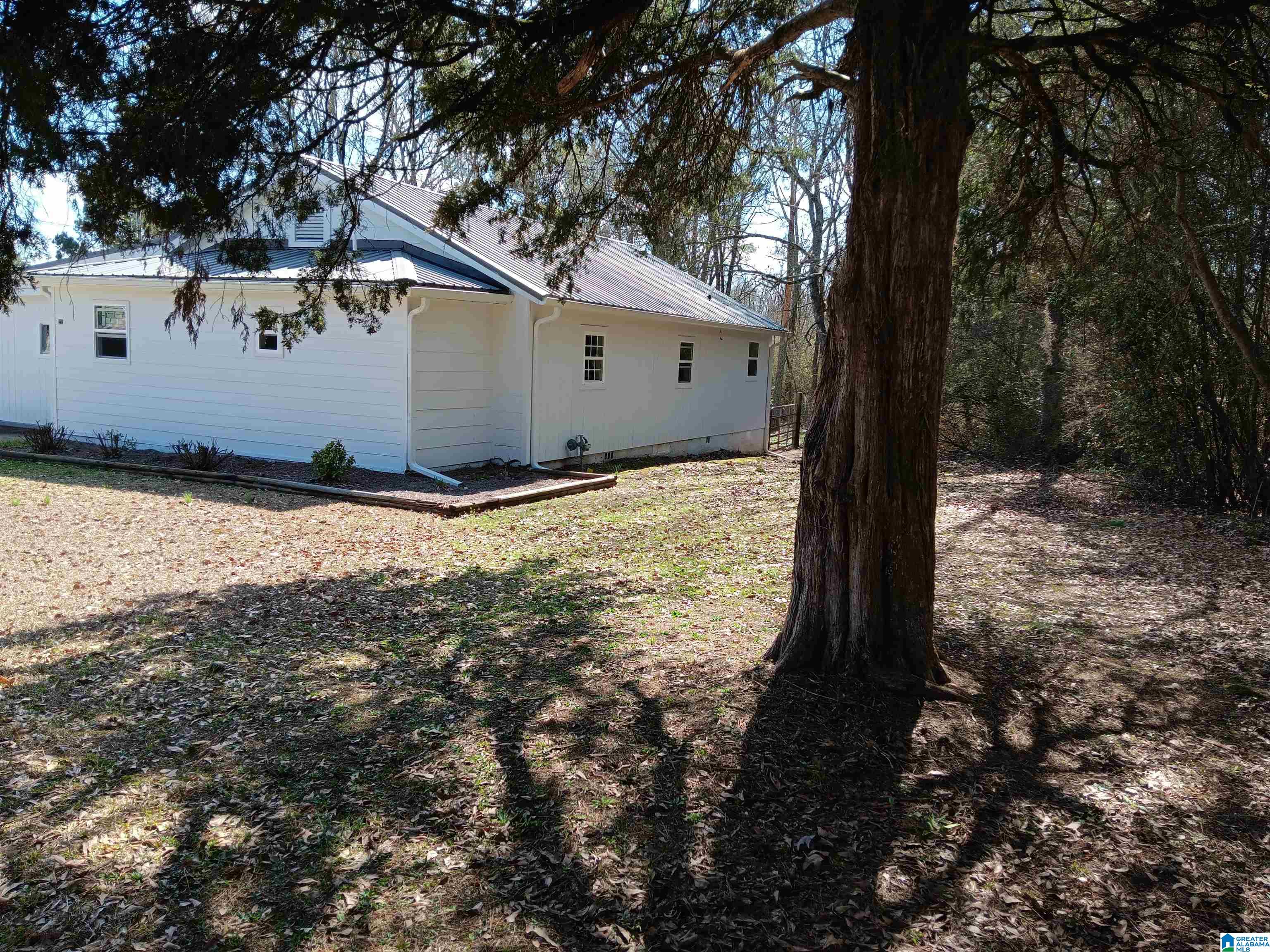 255 Shocco Springs Road Talladega, AL 35160 - Photo 3 of 45