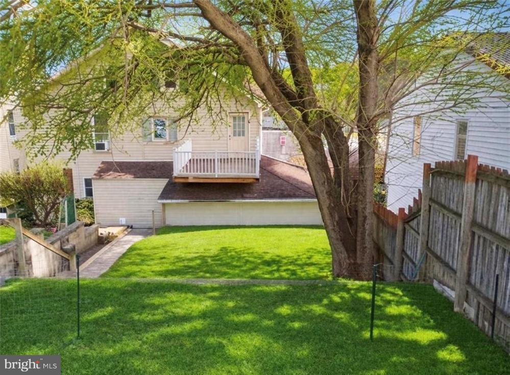 110 Chestnut Street Slatington, PA 18080 - Photo 4 of 39