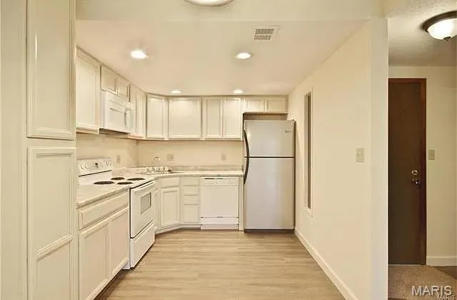 $115,000 | 1410 Heritage Landing, Unit 105, St. Charles, MO 63303