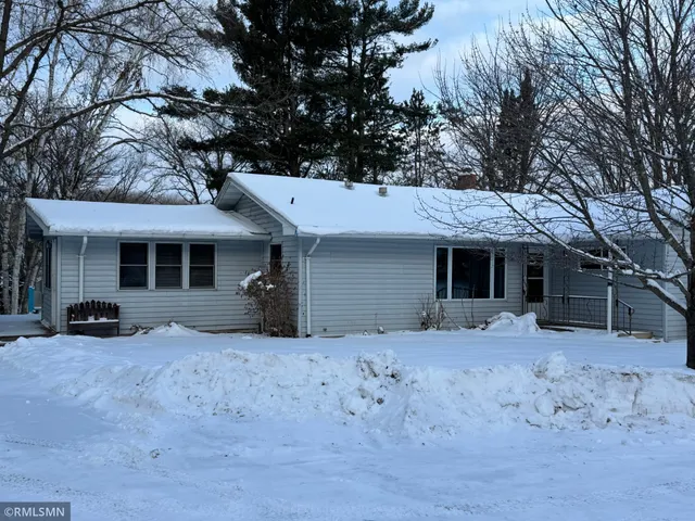 $284,900 | 2238 240th Avenue, Mora, MN 55051