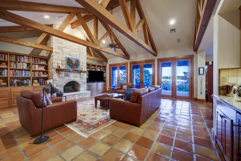 $4,500,000 | 19586 Sandcastle Drive, Spicewood, TX 78669