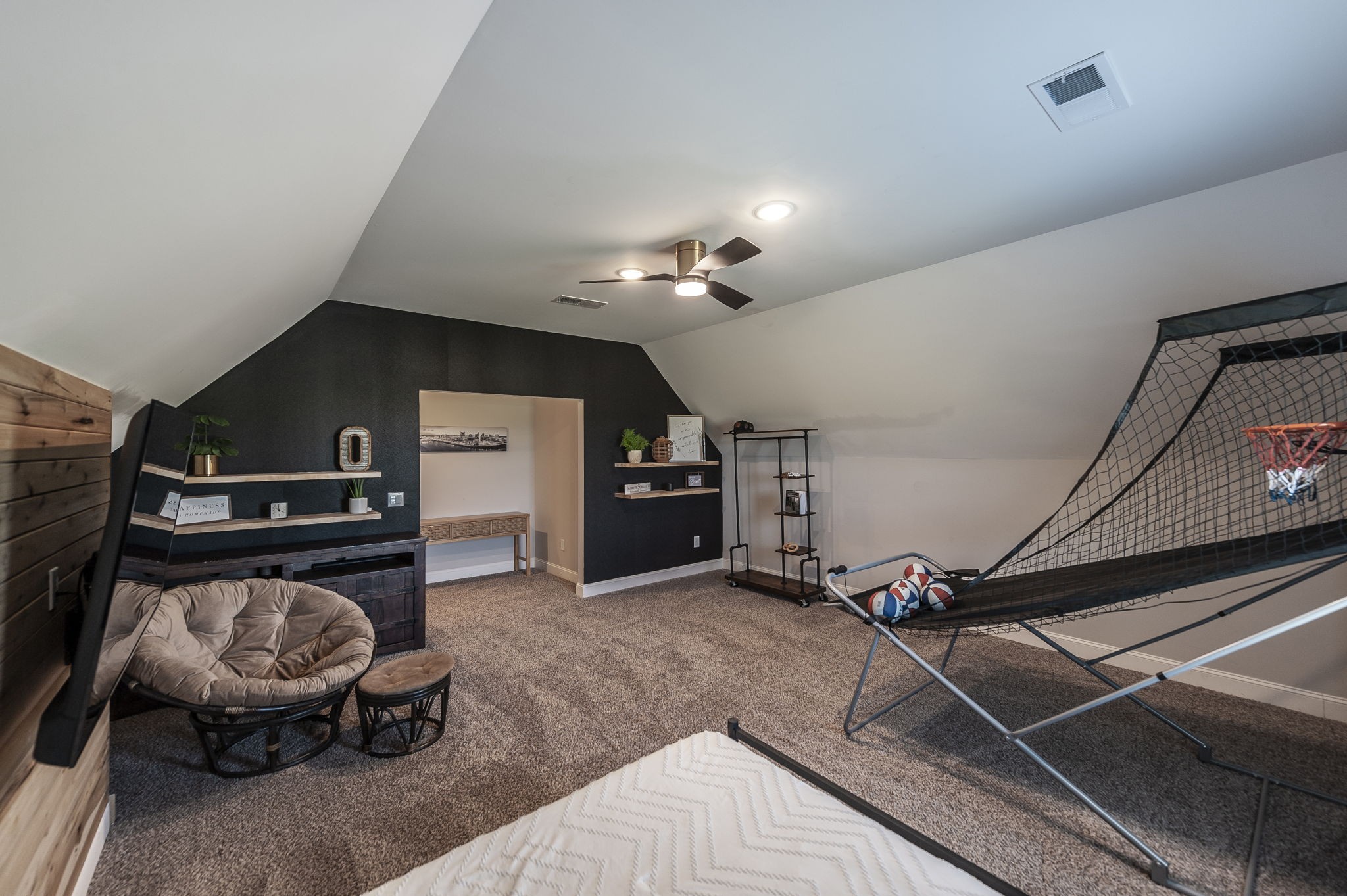 1160 Hearn Hill Road Watertown, TN 37184 - Photo 49 of 91 a room with furniture and air hockey table