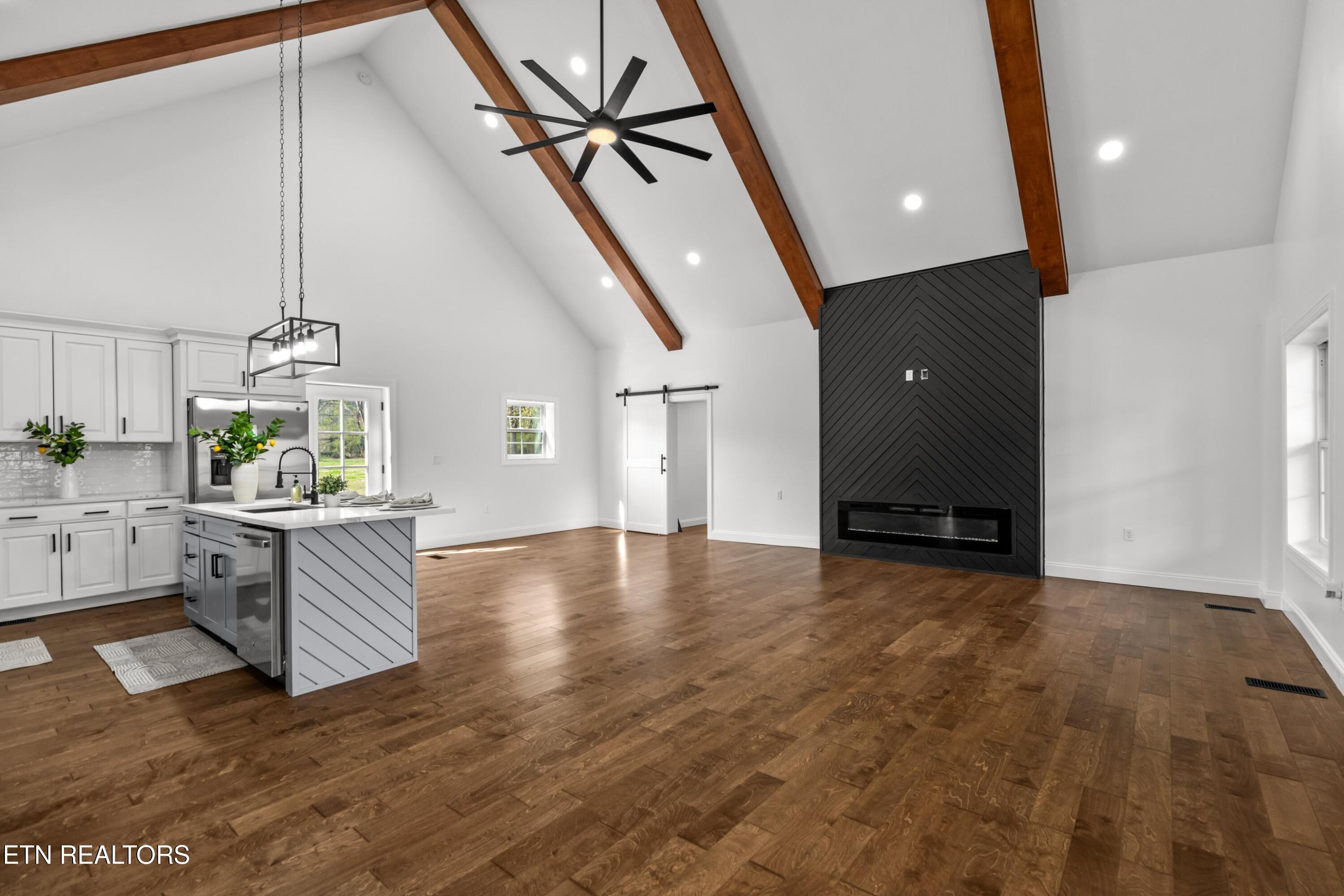 151 Clear Creek Road Newport, TN 37821 - Photo 6 of 35 006-151ClearCreekRoad-Newport-TN-37821-S