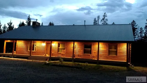 $1,595,000 | 3801 Whispering Pine Drive, Island Park, ID 83429