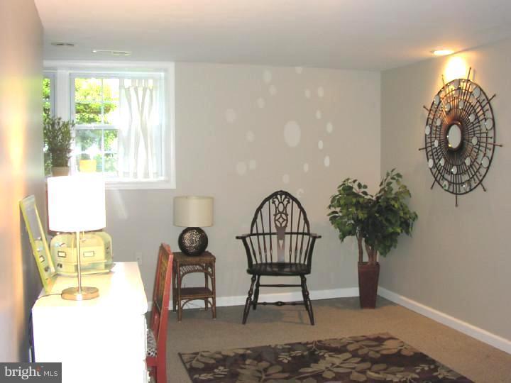 110 Kingston Road Cheltenham, PA 19012 - Photo 16 of 24 Family Room