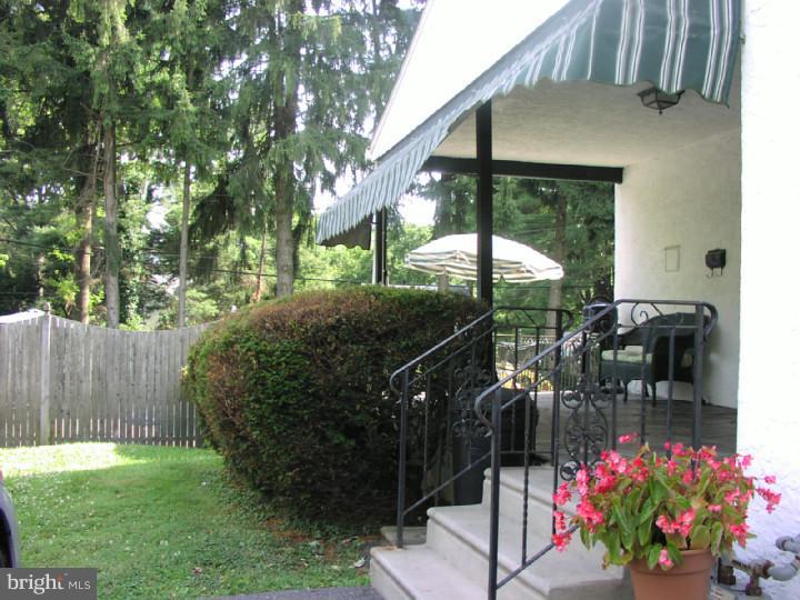 110 Kingston Road Cheltenham, PA 19012 - Photo 20 of 24 Porch