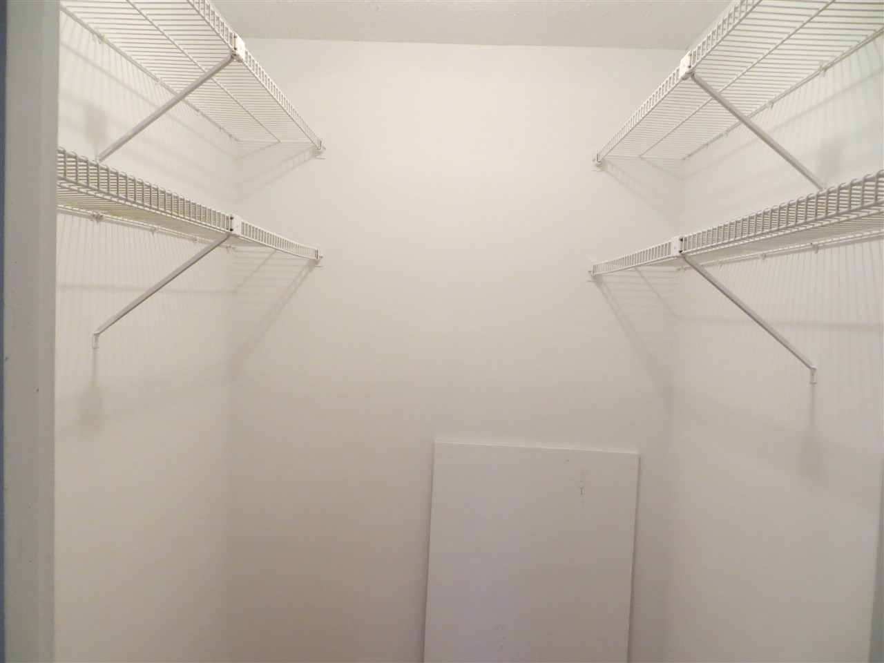 5 Strawberry Bank Road, Unit 8 Nashua, NH 03062 - Photo 13 of 28