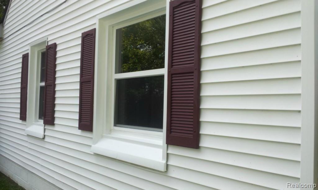 22030 Stephens Road St. Clair Shores, MI 48080 - Photo 5 of 36 2014-08-26 14.54