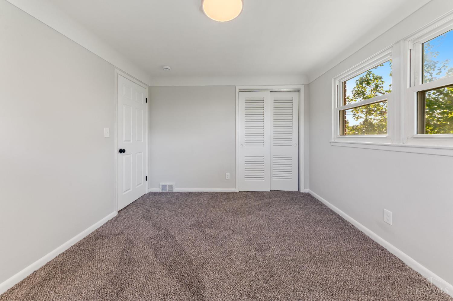 5630 Dry Ridge Road Cincinnati, OH 45252 - Photo 15 of 39 Gallery Image 15