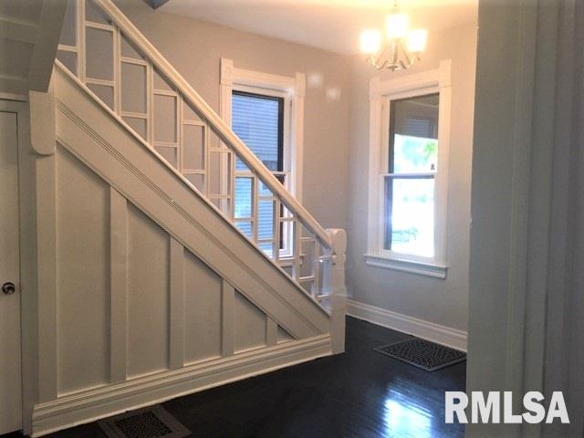816 North 7th Street Springfield, IL 62702 - Photo 11 of 32