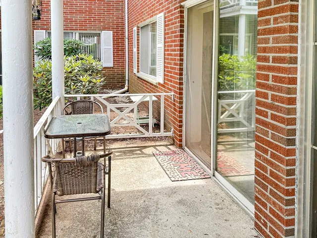 $279,900 | 42 Bayberry Drive, Unit 1, Sharon, MA 02067