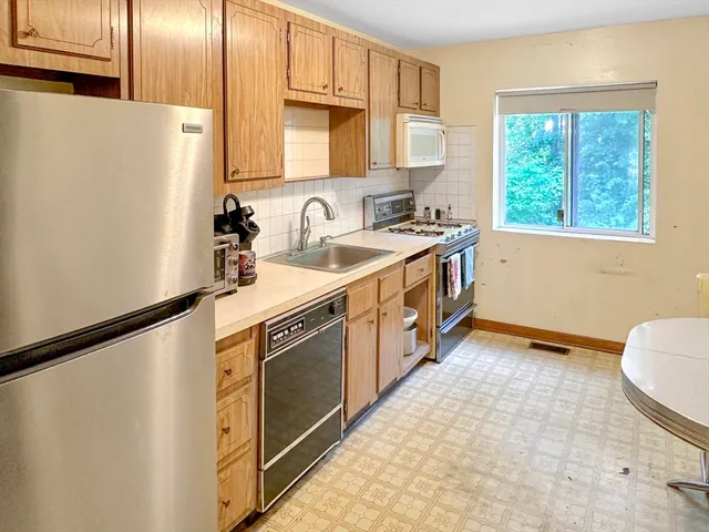 $279,900 | 42 Bayberry Drive, Unit 1, Sharon, MA 02067