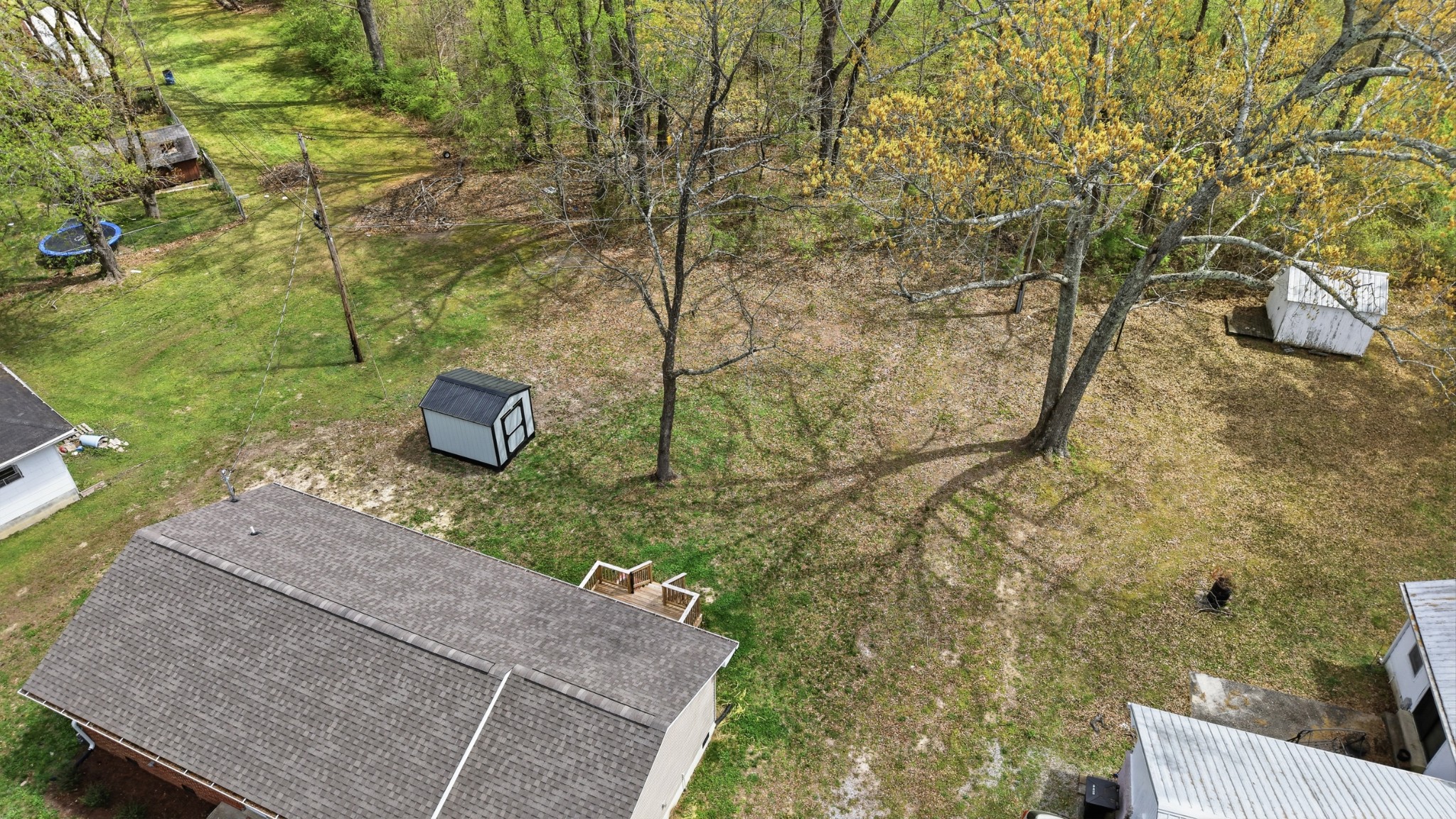 606 Rickenbacker Drive Tullahoma, TN 37388 - Photo 31 of 38 a picture of yard