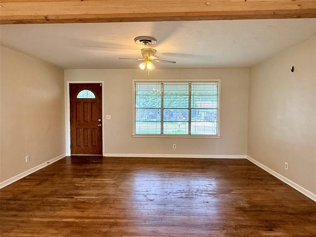 105 Ragland Street Graham, TX 76450 - Photo 9 of 36