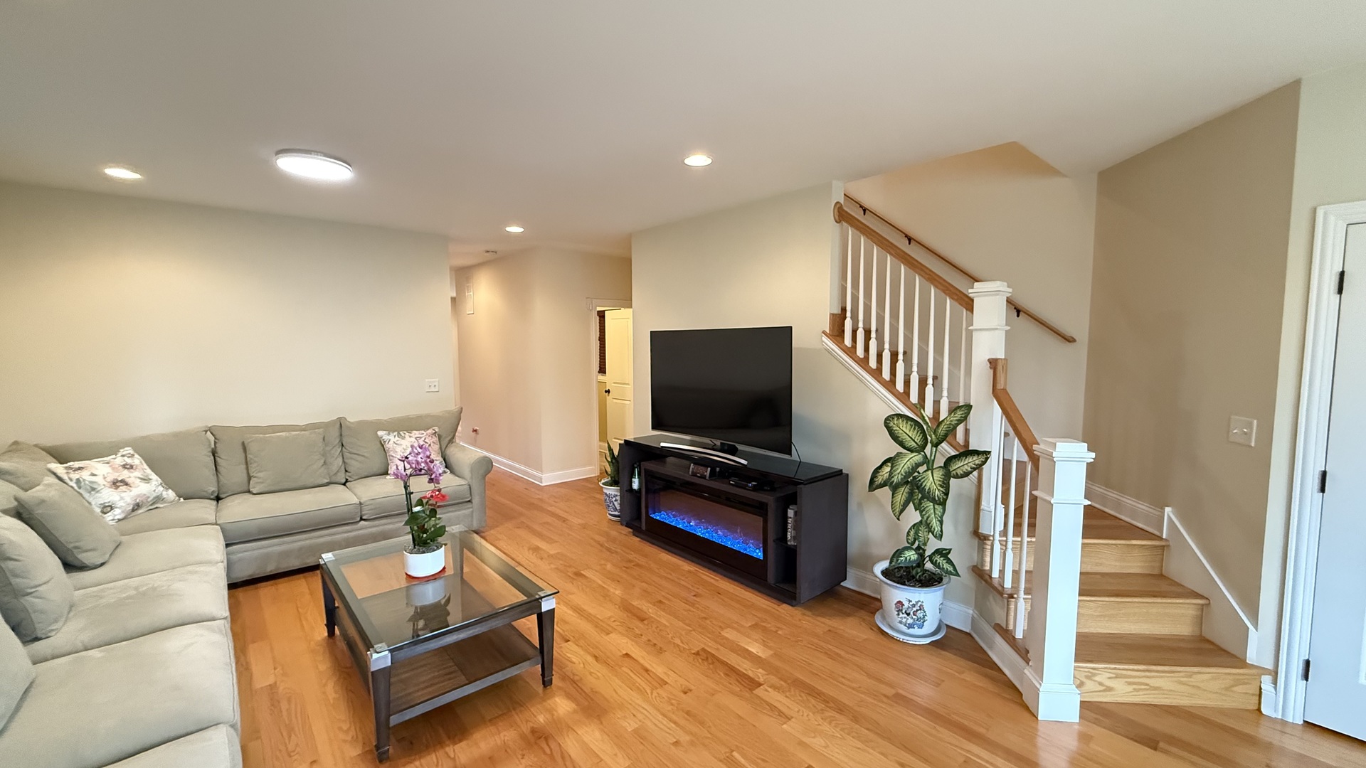 2145 West 32nd Street Chicago, IL 60608 - Photo 5 of 33