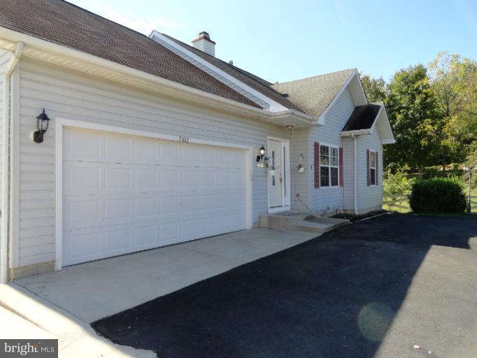 7007 Sandy Spring Road Laurel, MD 20707 - Photo 3 of 30 Exterior (Front)