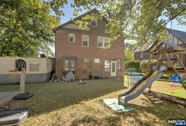 $949,000 | 948 Prince Street, Teaneck, NJ 07666