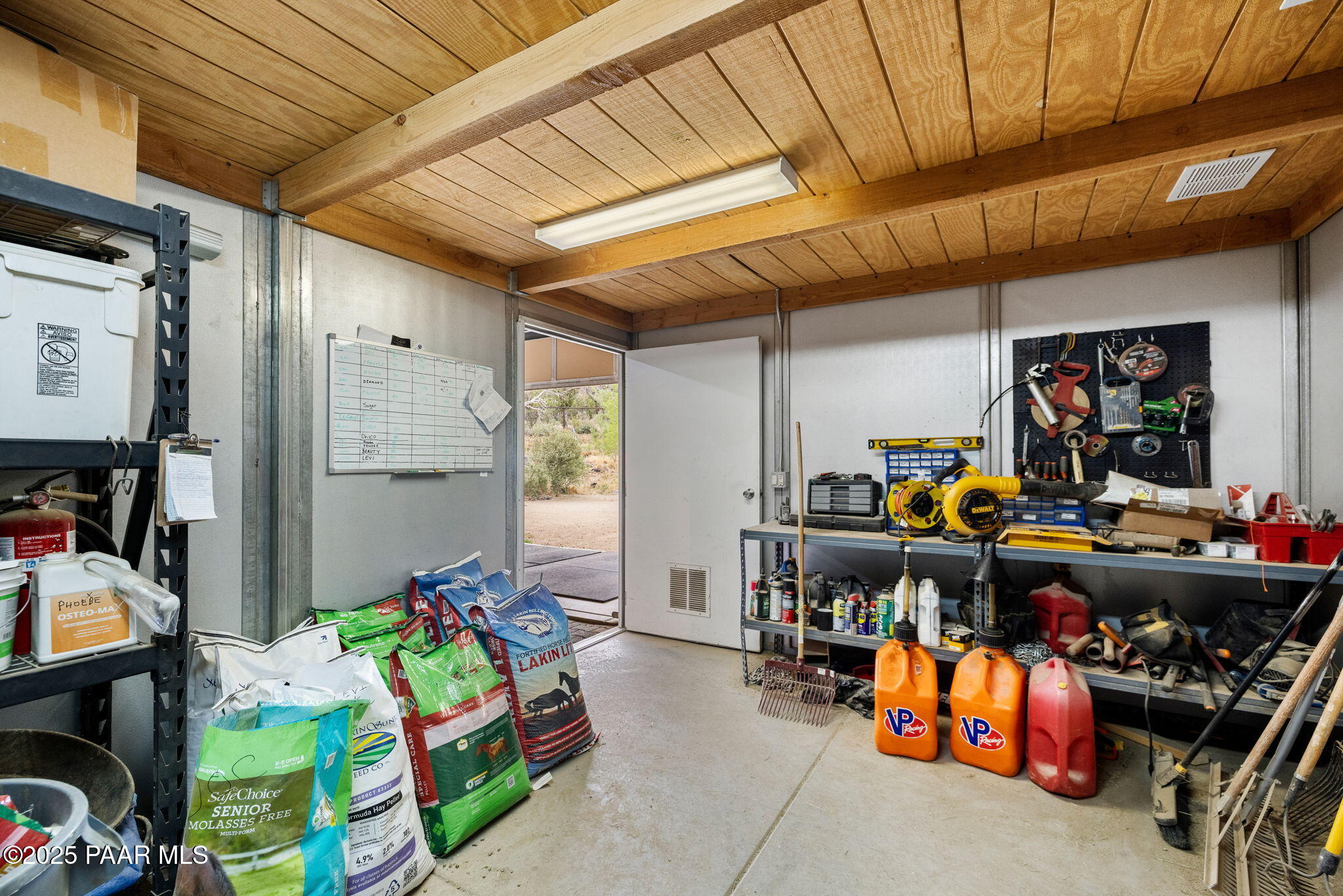 13225 North Bull Run Road Prescott, AZ 86305 - Photo 24 of 76 a room with musical instruments and air hockey table