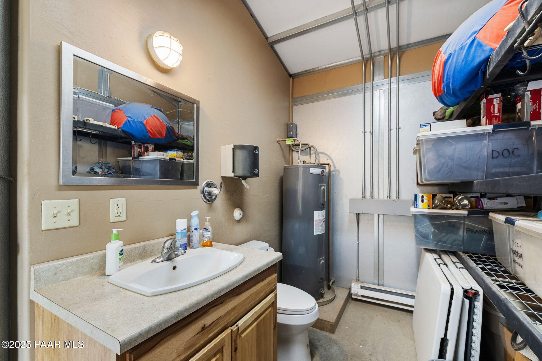 13225 North Bull Run Road Prescott, AZ 86305 - Photo 25 of 76 Barn Bathroom