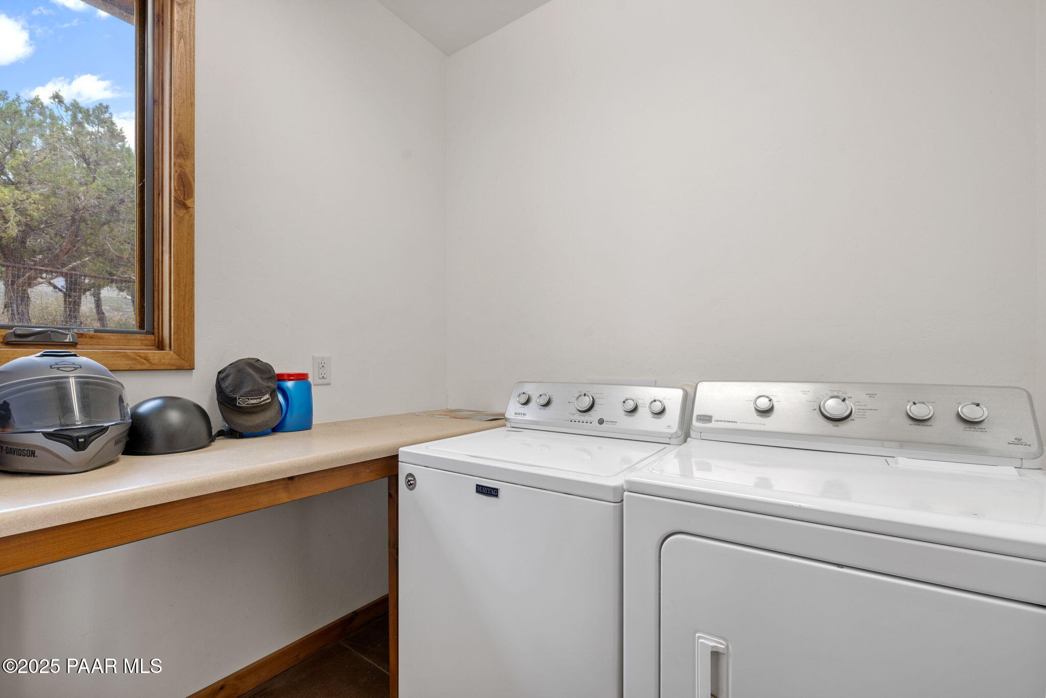 13225 North Bull Run Road Prescott, AZ 86305 - Photo 75 of 76 a utility room with dryer and washer