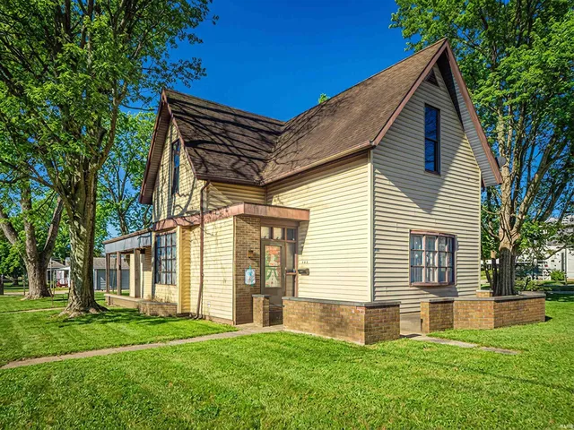 $149,900 | 703 South Main Street, Mount Vernon, IN 47620