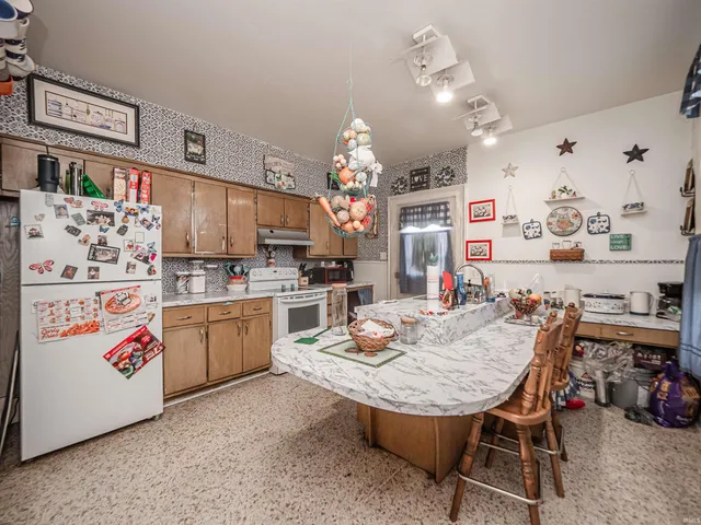 $149,900 | 703 South Main Street, Mount Vernon, IN 47620