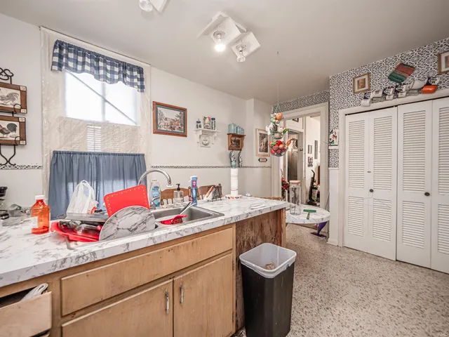 $149,900 | 703 South Main Street, Mount Vernon, IN 47620