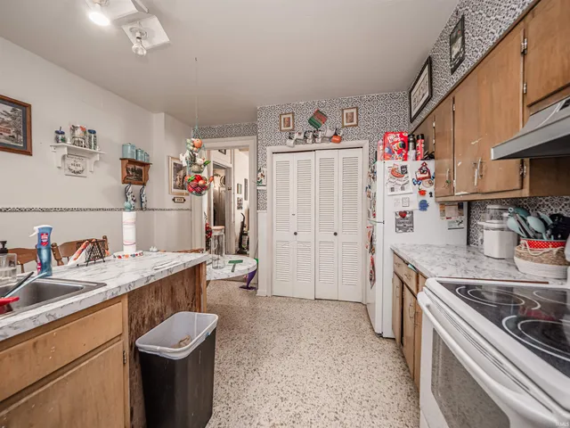 $149,900 | 703 South Main Street, Mount Vernon, IN 47620