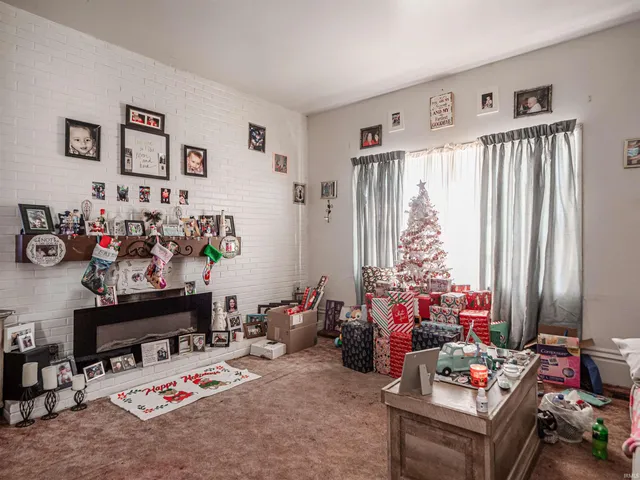 $149,900 | 703 South Main Street, Mount Vernon, IN 47620