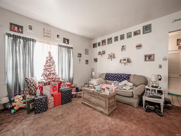 $149,900 | 703 South Main Street, Mount Vernon, IN 47620