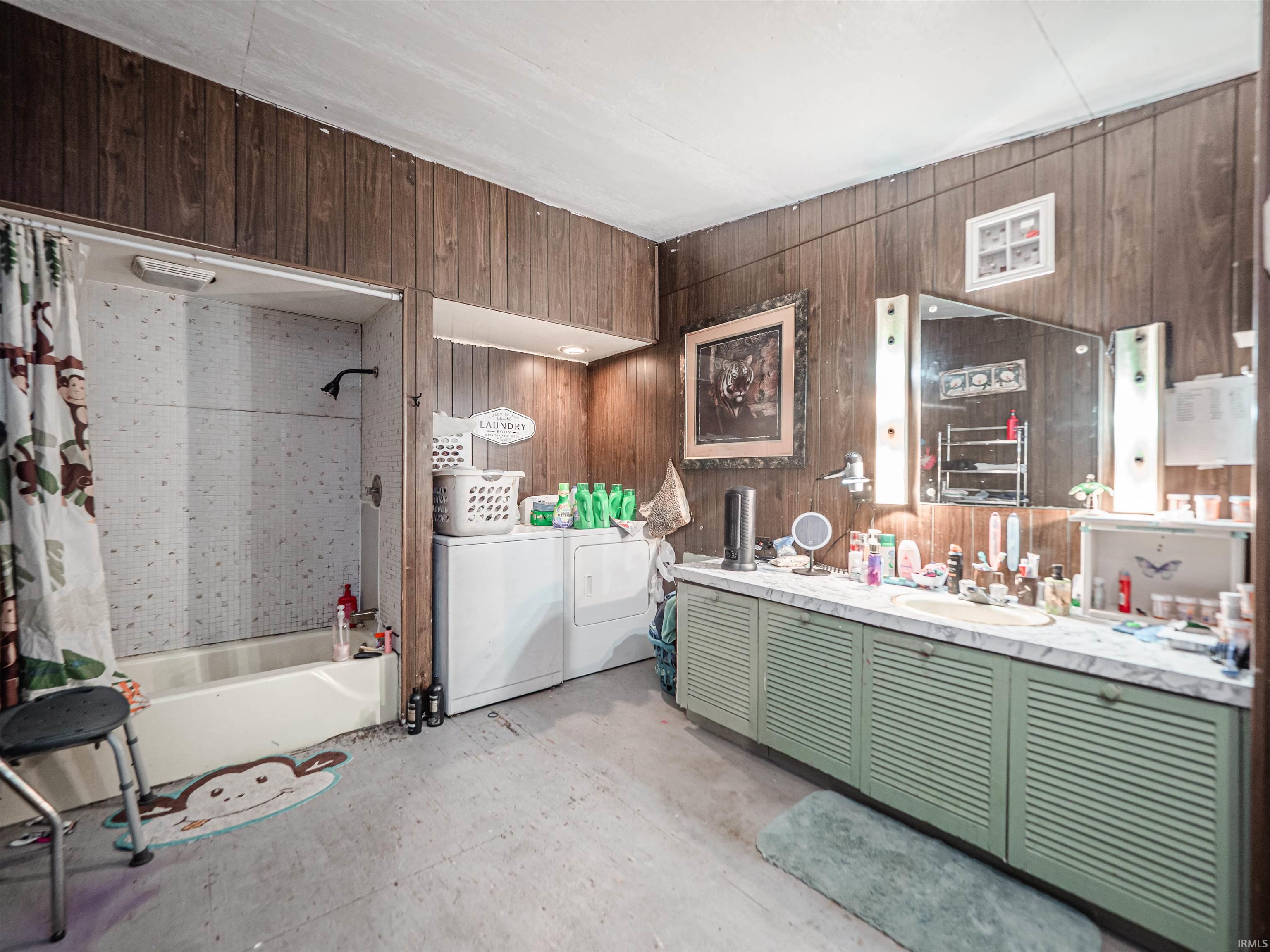 703 South Main Street Mount Vernon, IN 47620 - Photo 8 of 34